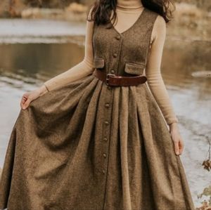 NWT Linennaive Dark Amber 11 Academia Wool Dress size small